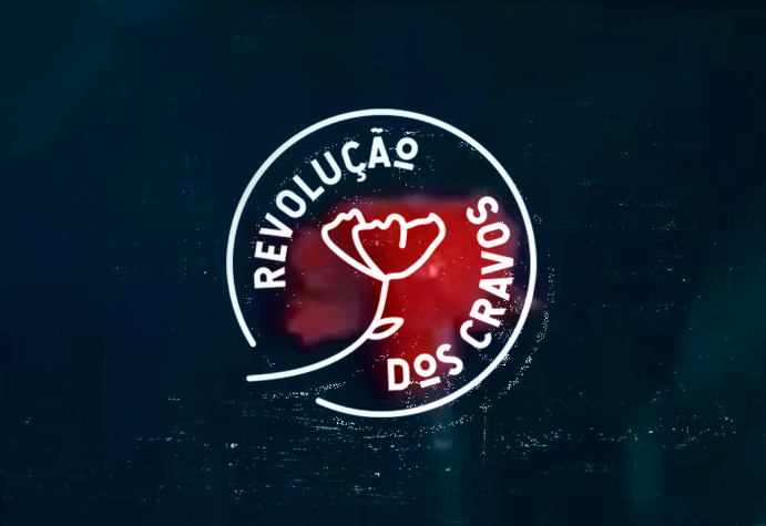 REVOLUÇÃO DOS CRAVOS